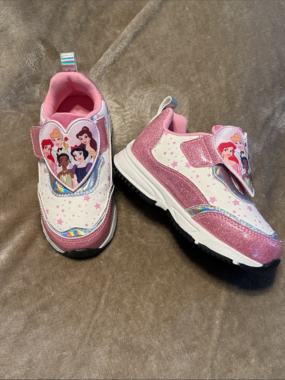 Girls Pink Princess Graphic Light-Up Sneakers 9C